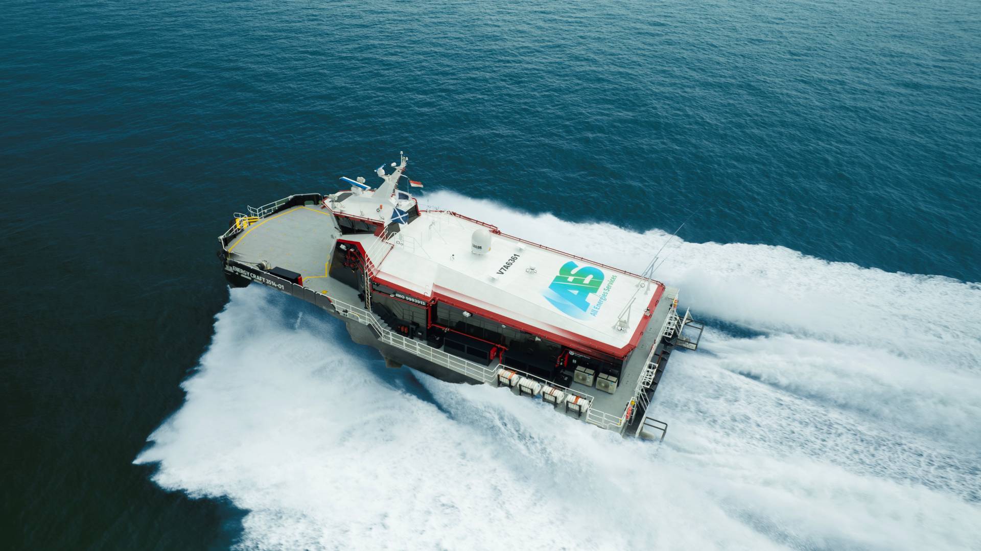 min-aircat-35-crewliner-4